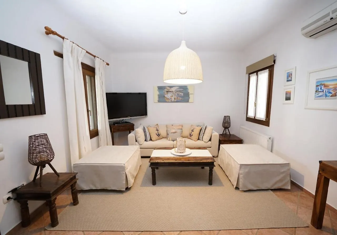 Divers House Agrari  Apartment